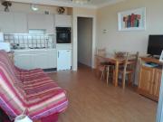 Studio face à la mer avec balcon, proche centre - FR-1-331-55