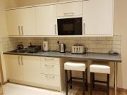 London Luxury Studio Flat 4 min to Ilford Station with FREE parking FREE WiFi