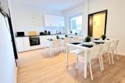 Modern 6-Bedroom Apartment with Rooftop Terrace, free Wi-Fi and Parking- MND01