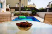 Top Paralimni