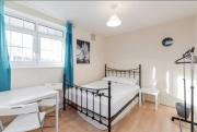 APlaceToStay Central London Apartment, Zone 1 BON