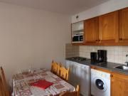 Appartement cosy, 5 pers, centre village, proche pistes, balcon, parking, WIFI, draps inclus - FR-1-508-52