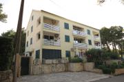 Apartments by the sea Jelsa, Hvar - 8751