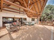 Luxurious 4 Bedroom Villa with Cottage 205