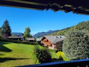 Superbe appartement 6 pièces au pied des pistes, 4 chambres en suite, centre Les Gets - FR-1-598-26