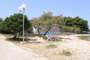 Family friendly seaside apartments Ugljan - 828