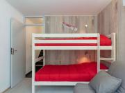 Apartment Les Lauzes D25 by Interhome