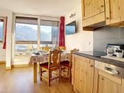 Appartement cosy aux Menuires · Accès pistes · Parking inclus - FR-1-344-850