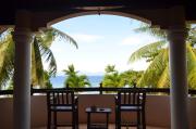Private beachfront accommodation with ocean view and direct reef access