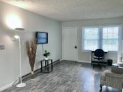 Trestle Creek Farm- farmhouse suite