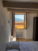 Duplex vue mer 50m de la plage des Sablettes