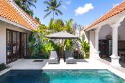Villa Rua - Stylish luxury, tranquil location in Legian, walk to beach