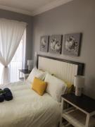 B&B 464 on 22nd Ave