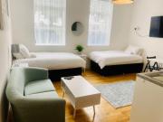 Midland Apartment- Studio