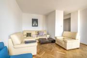 Golden Apartments CharmingBrilliant City Center Tw44 Golden Apartments CharmingBrilliant City Center Tw44
