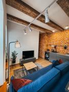 1880 Apartment with Private Parking