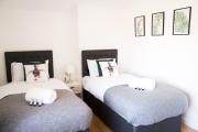 3BR-St Johns Hse-FREE Parking-Workers-Kitchen-WiFi-Dog Friendly 3BR-St Johns Hse-FREE Parking-Workers-Kitchen-WiFi-Dog Friendly