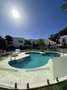 Estepona - Playa - Villa con acceso directo a la piscina EL26