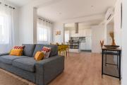 Downtown Portimão Apartment with River View and AC by Lisbeyond