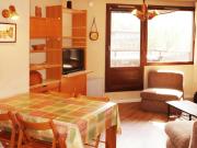 Appartement 2P 6 pers avec balcon, accès direct pistes - FR-1-322-362