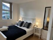 Lovely 2 Bedroom 2 Bathroom Apartment with Parking Lovely 2 Bedroom 2 Bathroom Apartment with Parking