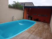 Casa com piscina em Mongaguá
