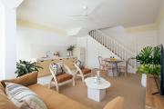 Top Mollymook