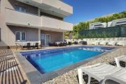 Villa La Famiglia with private heated pool Villa La Famiglia with private heated pool