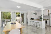 Top Noosaville
