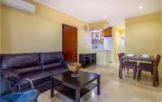 2 Bedroom Cozy Apartment In Orihuela