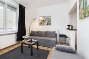 Batorego Studio Apartment Downtown Gdynia by Renters