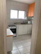 Apto confortável com 2 quartos a 300mt da praia.