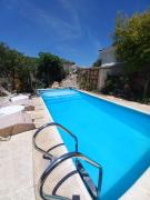 Lyfrago casa con pileta