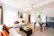 Lovely, Spacious High Floor APT in central PV & AC by 360 Estates