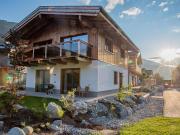 Chalet in Pinzgau near Ski Slopes & Sauna