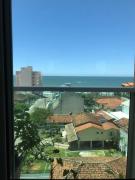 Apartamento com vista para o mar distante 150 m da praia