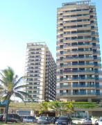 Apartamento com toda infra e em frente a praia