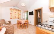 Gorgeous Apartment In Srima With Kitchen