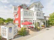 Villa "To Hus" in Sellin - Appartement 02 mit Kamin und Balkon