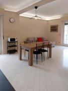 Redipuglia 76 vicino a ospedale e spiaggia