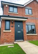 Railway House - Central Warrington - Sleeps 6