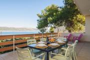 Villa Bua - Beautiful Seafront Apartments