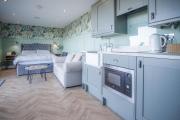 The Caswell Bay Hide Out - 1 Bed Cabin - Landimore The Caswell Bay Hide Out - 1 Bed Cabin - Landimore