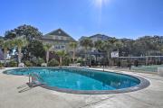 Bright Myrtle Beach Condo with Private Balcony!