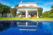 VILLA DEL MAR- Private swimming pool next to the beach