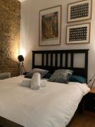 Clerkenwell Apartments by PrimeCityHosts