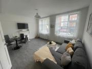 Cosy 2 Bed in Tower Bridge Road