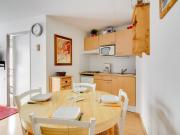 Appartement 2 Chambres + Coin Nuit, Face Télécabine, Centre de Cauterets - FR-1-401-129