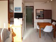 Grand studio skis aux pieds avec balcon, pour 45 pers, proche toutes commodités ! - FR-1-322-459