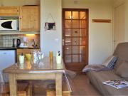 Appartement 2 pièces - Pied des pistes, balcon, piscine, tennis - Risoul 1850 - FR-1-330-168